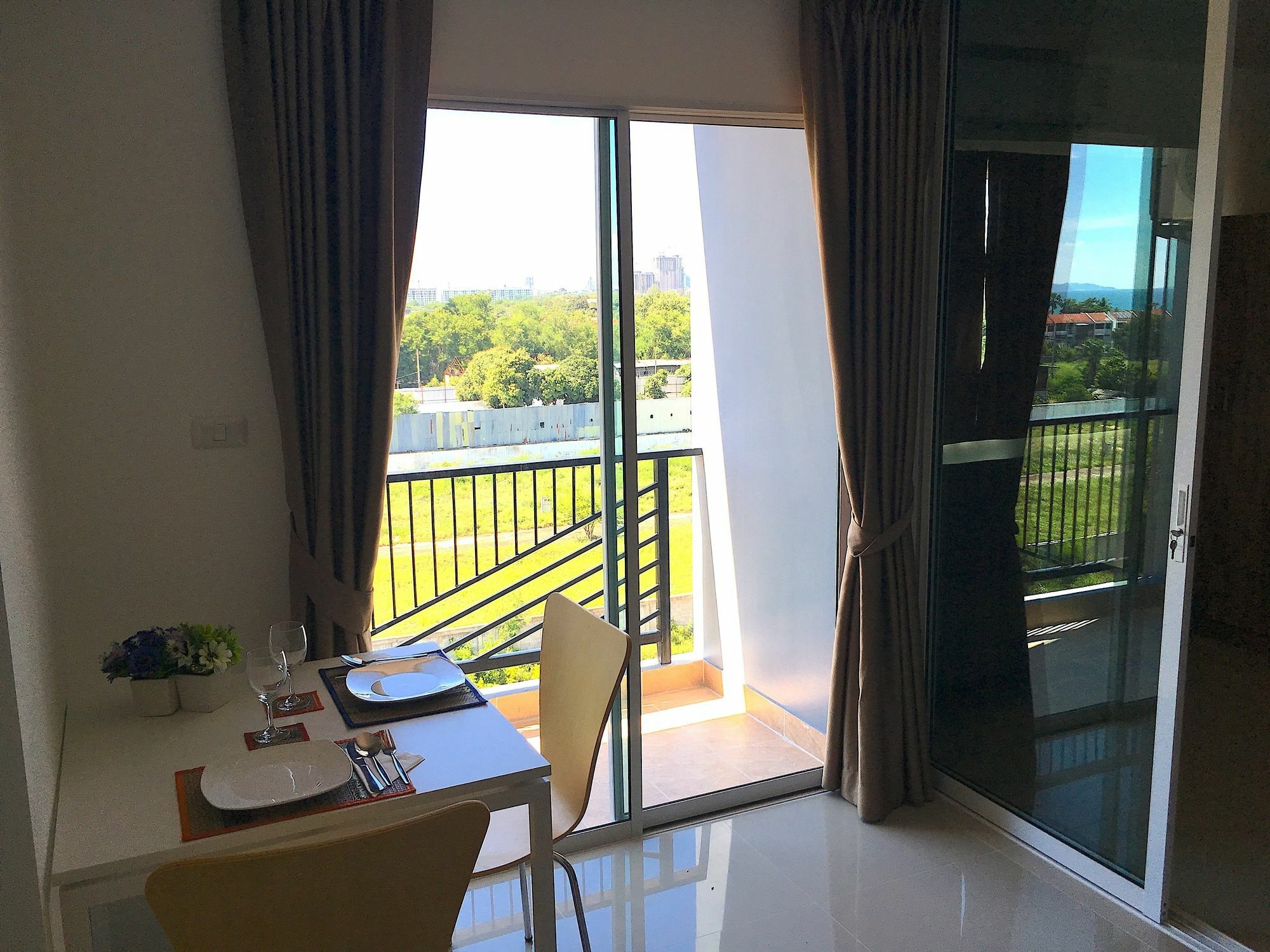 Breezy House Apartment หาดจอมเทียน ภายนอก รูปภาพ